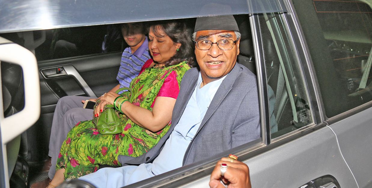 प्रधानमन्त्री देउवा सरकारी निवास बालुवाटारमा